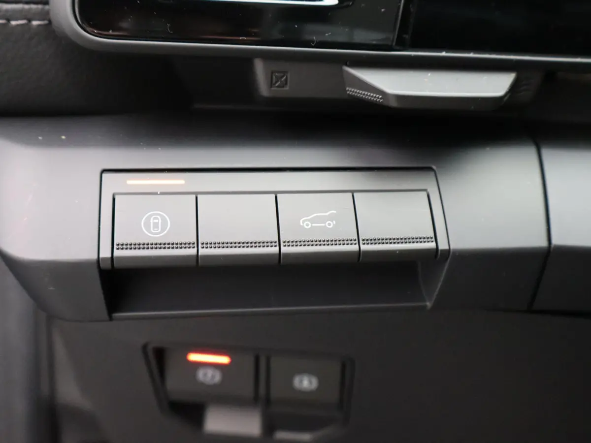 esprit Alpine 220 pk long range | Harman Kardon | Panoramadak | Pack advanced driving assist & augmented vision |