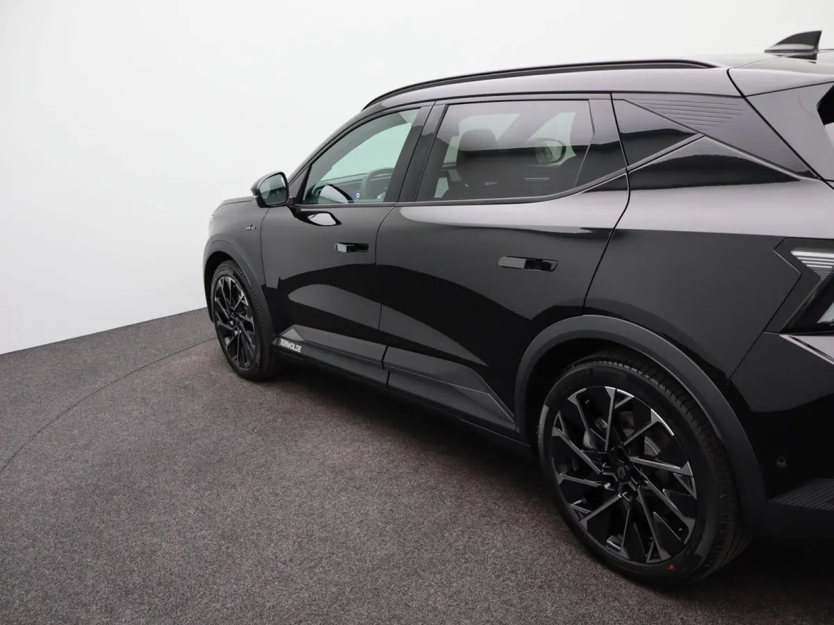 esprit Alpine 220 pk long range | Harman Kardon | Panoramadak | Pack advanced driving assist & augmented vision |