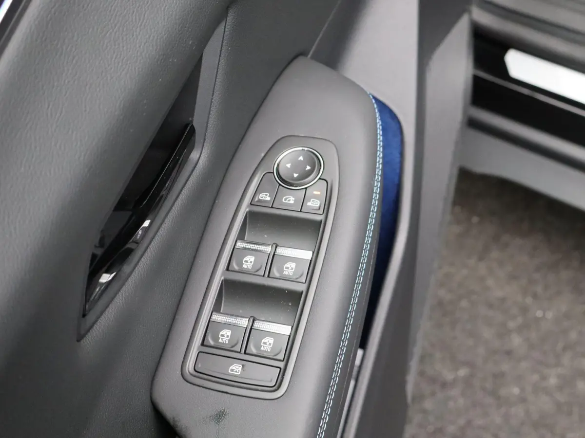 esprit Alpine 220 pk long range | Harman Kardon | Panoramadak | Pack advanced driving assist & augmented vision |