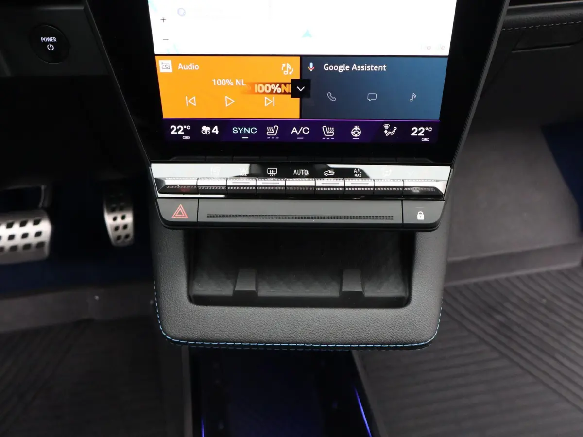 esprit Alpine 220 pk long range | Harman Kardon | Panoramadak | Pack advanced driving assist & augmented vision |