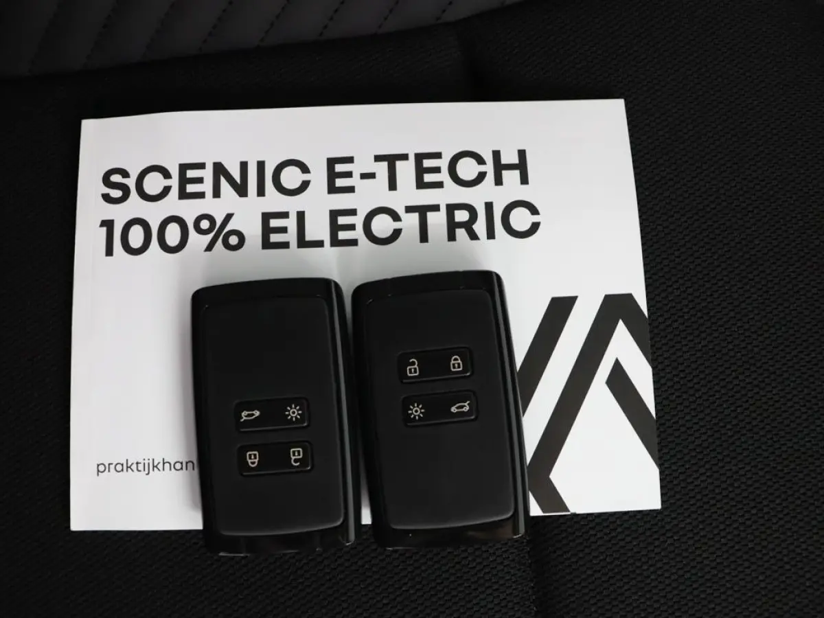 esprit Alpine 220 pk long range | Pack advanced driving assist & augmented vision |