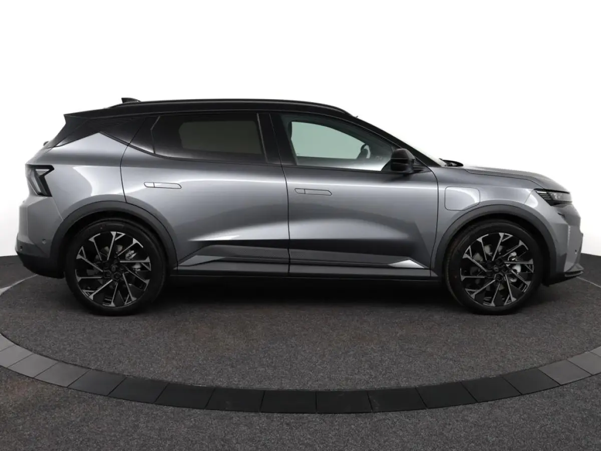 esprit Alpine 220 pk long range | Pack advanced driving assist & augmented vision |