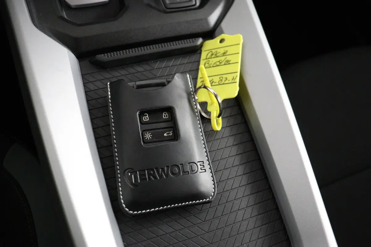 extreme hybrid 155 | Pack Winter | Pack Assist | Panoramadak | Navigatie | Stoelverwarming |