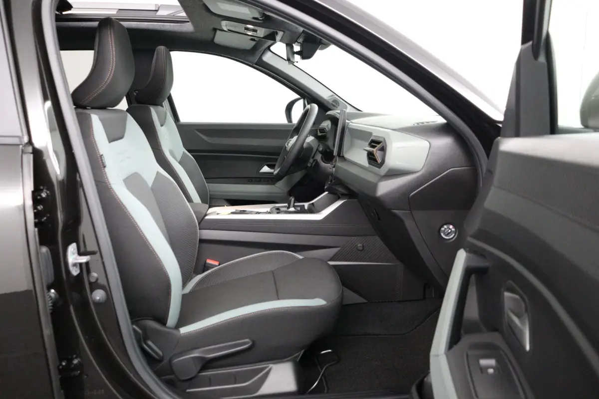 extreme hybrid 155 | Pack Winter | Pack Assist | Panoramadak | Navigatie | Stoelverwarming |