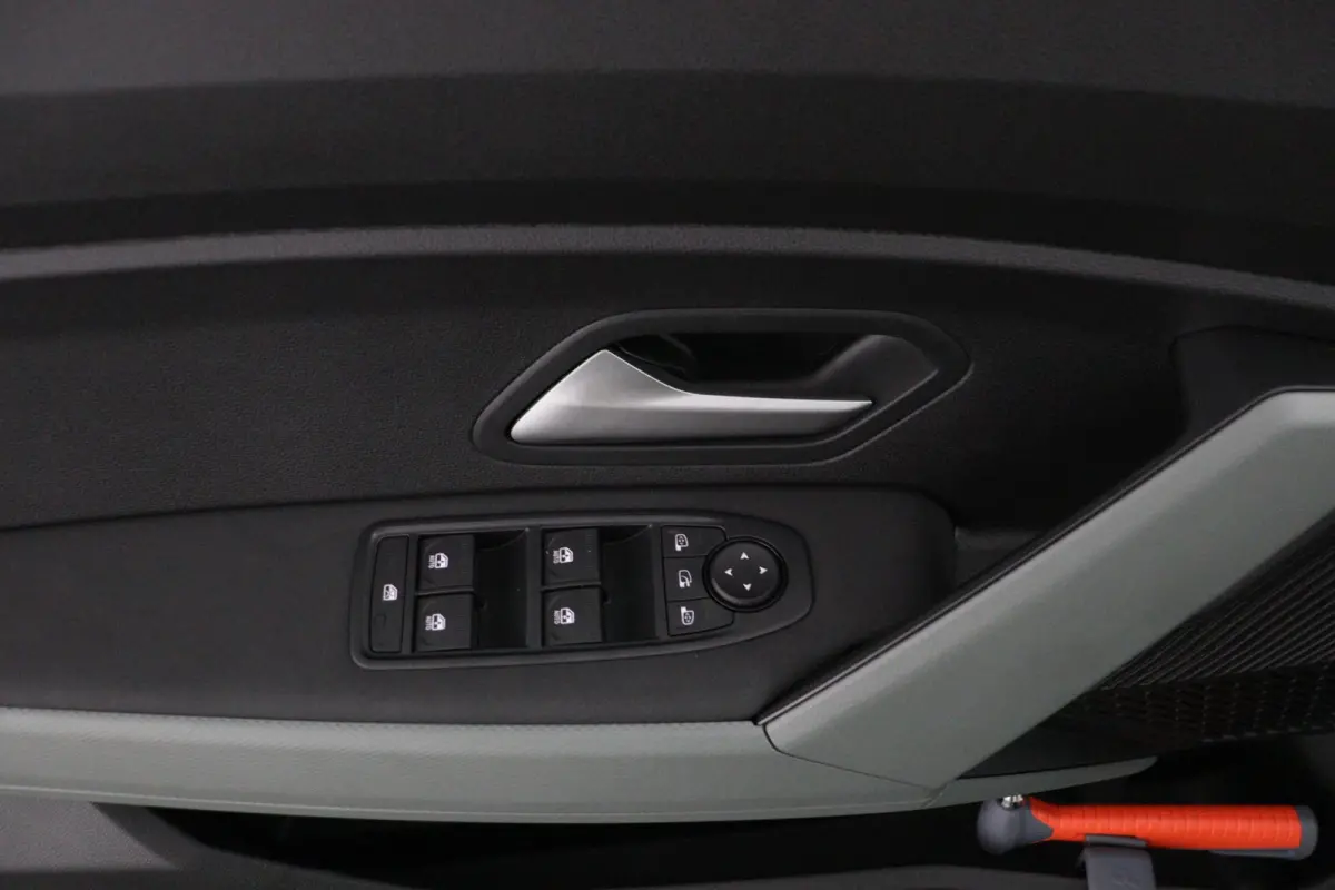 extreme hybrid 155 | Pack Winter | Pack Assist | Panoramadak | Navigatie | Stoelverwarming |