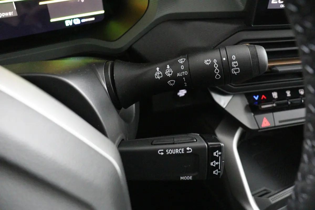 extreme hybrid 155 | Pack Winter | Pack Assist | Panoramadak | Navigatie | Stoelverwarming |