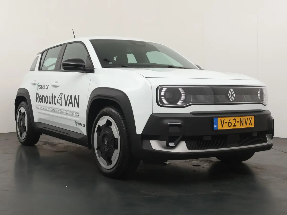 evolution 150 pk comfort range Van | Stoel- & Stuurverw. | Allseasonbanden |