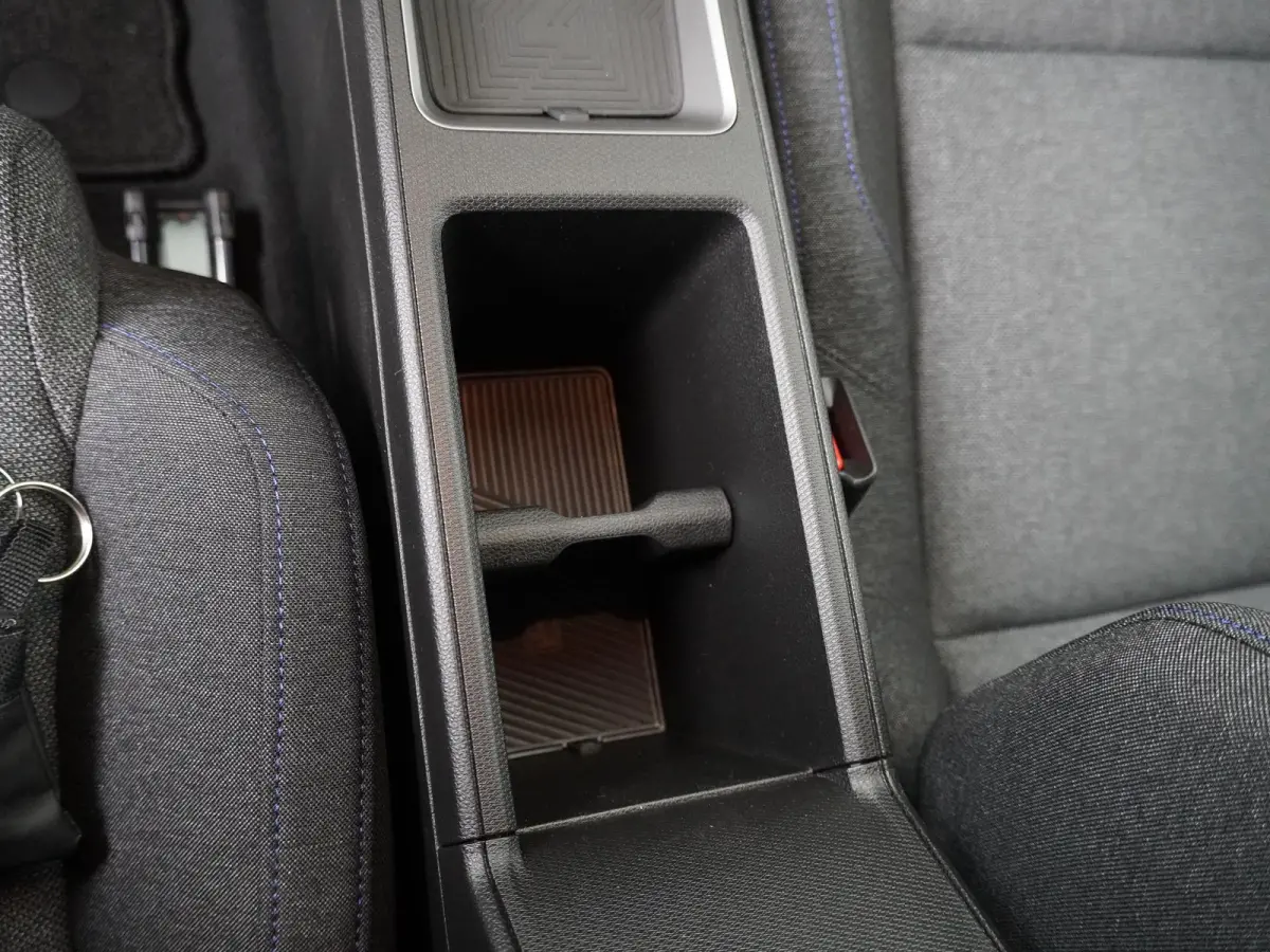 evolution 150 pk comfort range Van | Stoel- & Stuurverw. | Allseasonbanden |