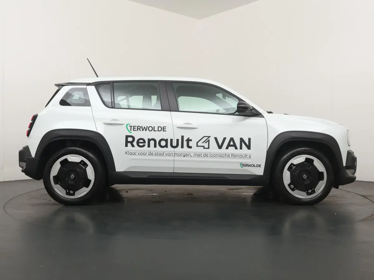 evolution 150 pk comfort range Van | Stoel- & Stuurverw. | Allseasonbanden |