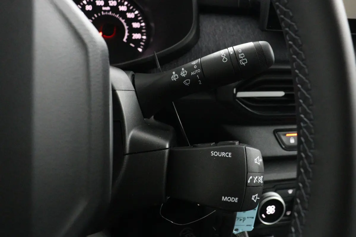 TCe 100 limited edition | Parkeercamera | Climate Control | Stoelverw. |