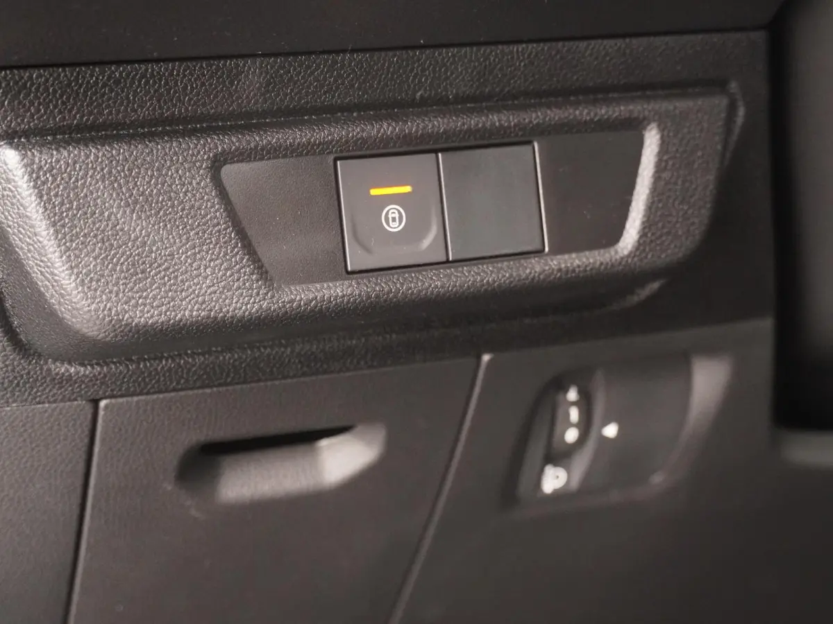 hybrid 155 limited edition 7-zits | Navigatie | 360 Camera | Climate Control |