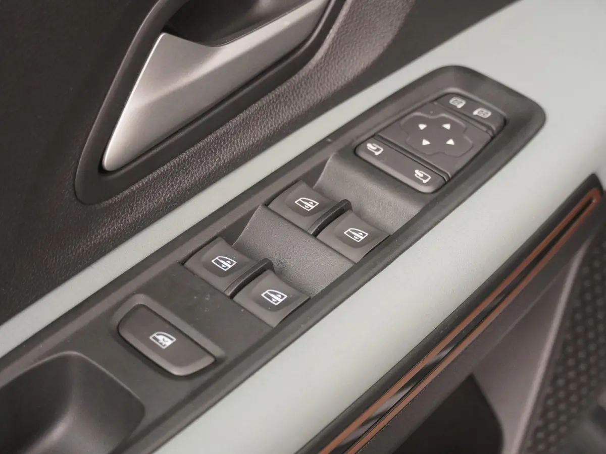 hybrid 155 limited edition 7-zits | Navigatie | 360 Camera | Climate Control |