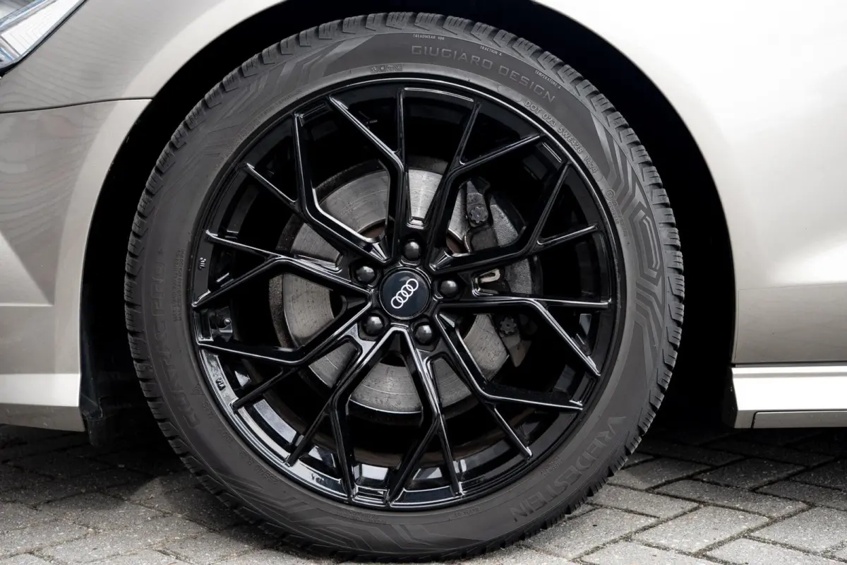 2.0 TDI Ultra Advance Sport - S-Line - Bose