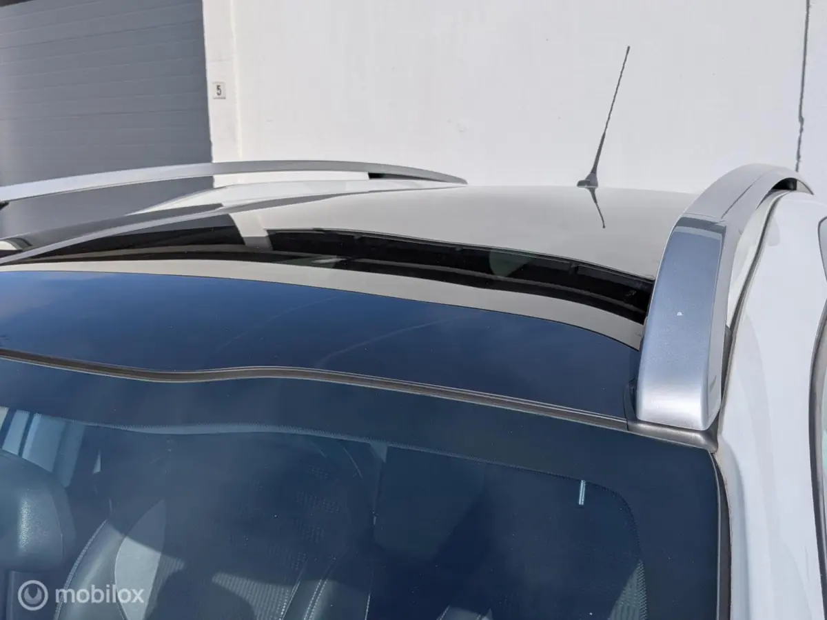 1.2 PureTech Allure/ Automaat/ Panodak/Trekhaak