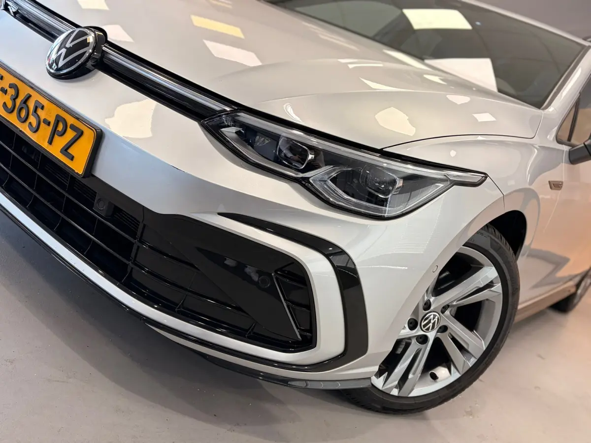 1.5 eTSI R-Line Business | LED | CAR PLAY | ELEKT. ACHTERKLEP | CAMERA |