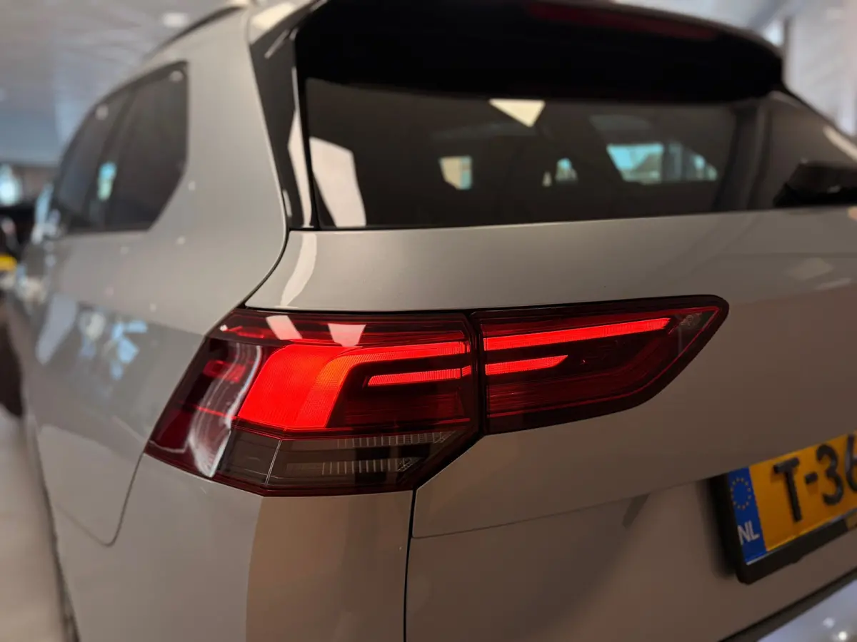 1.5 eTSI R-Line Business | LED | CAR PLAY | ELEKT. ACHTERKLEP | CAMERA |