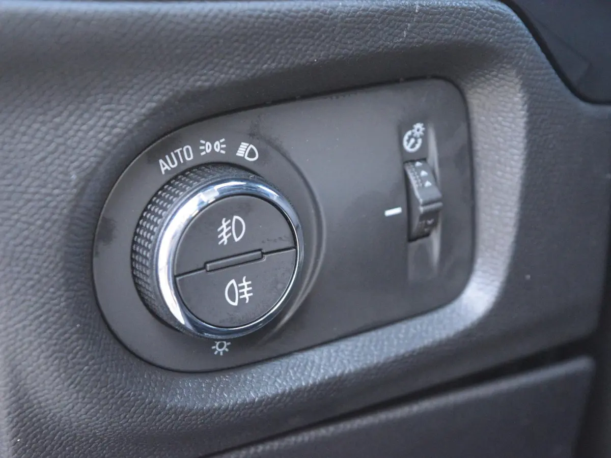 1.2 Turbo Hybrid GS MASSAGEFUNCTIE | CAMERA MET SENSOREN | NAVI & CARPLAY | WINTERPAKKET |