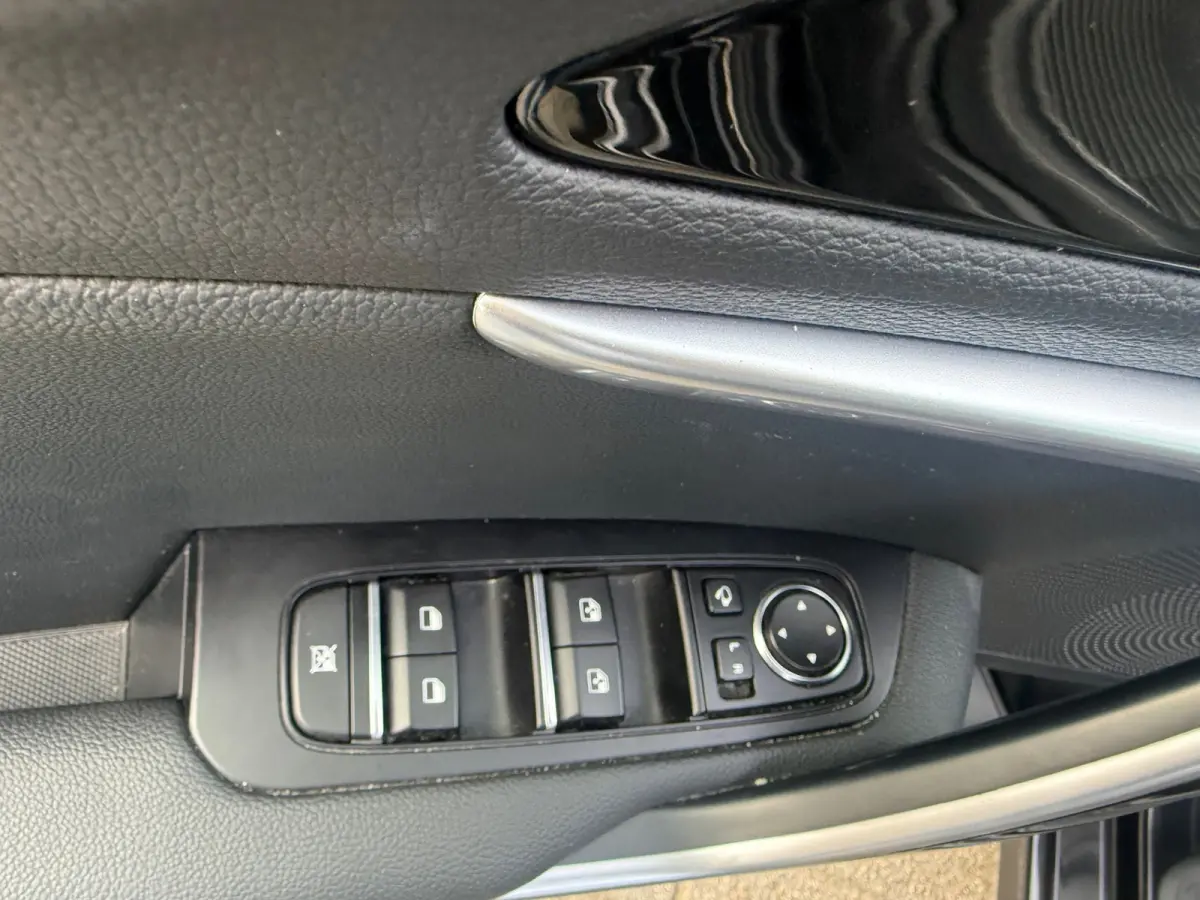 1.0 T-GDi DynamicPlusLine, Stoelverwarming,Stuurverwarming,Apple Carplay/Android,Navigatie,Trekhaak