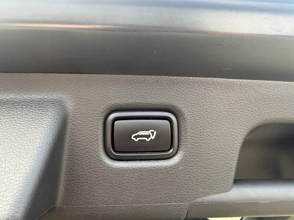 1.0 T-GDi DynamicPlusLine, Stoelverwarming,Stuurverwarming,Apple Carplay/Android,Navigatie,Trekhaak