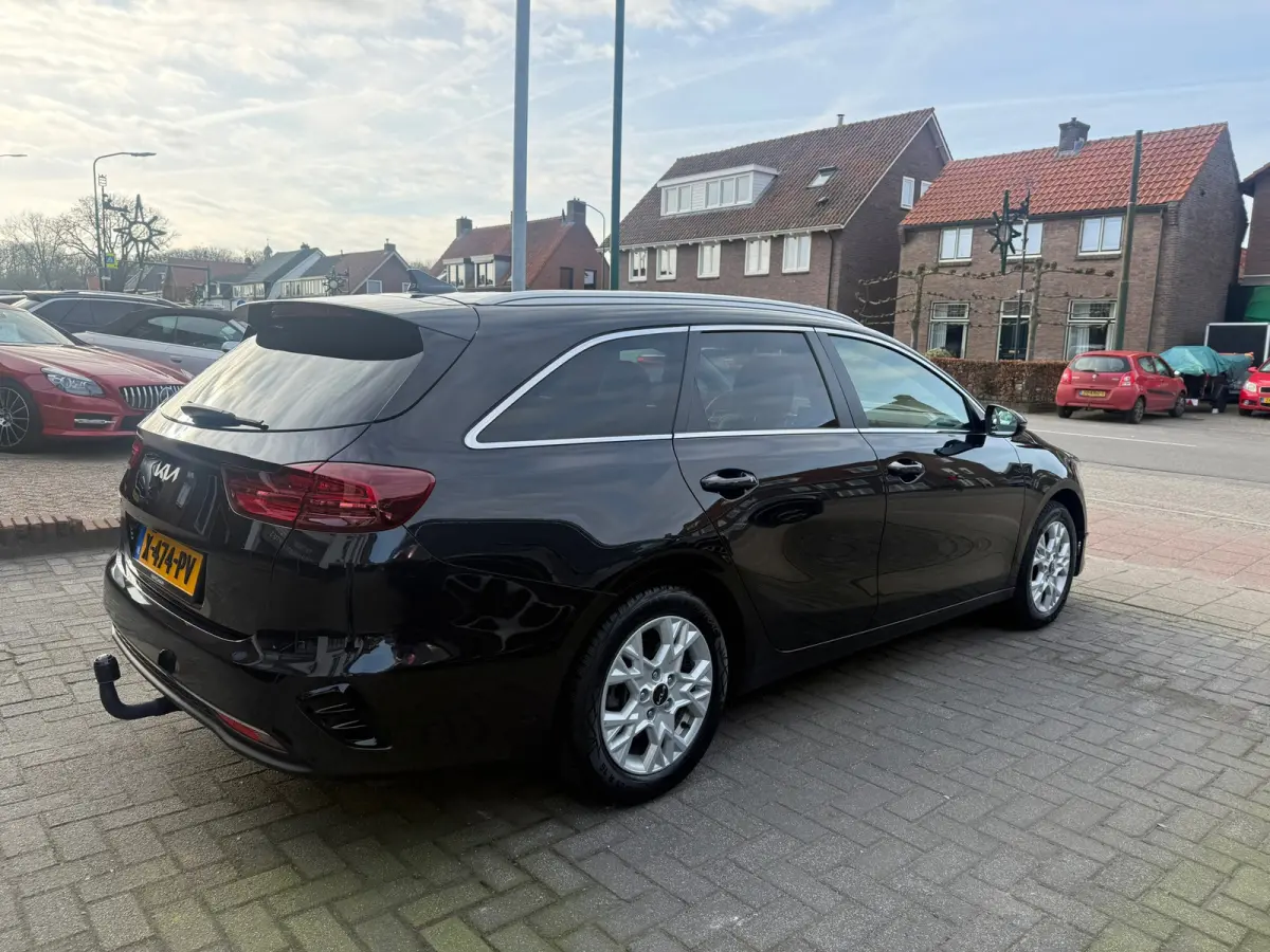 1.0 T-GDi DynamicPlusLine, Stoelverwarming,Stuurverwarming,Apple Carplay/Android,Navigatie,Trekhaak