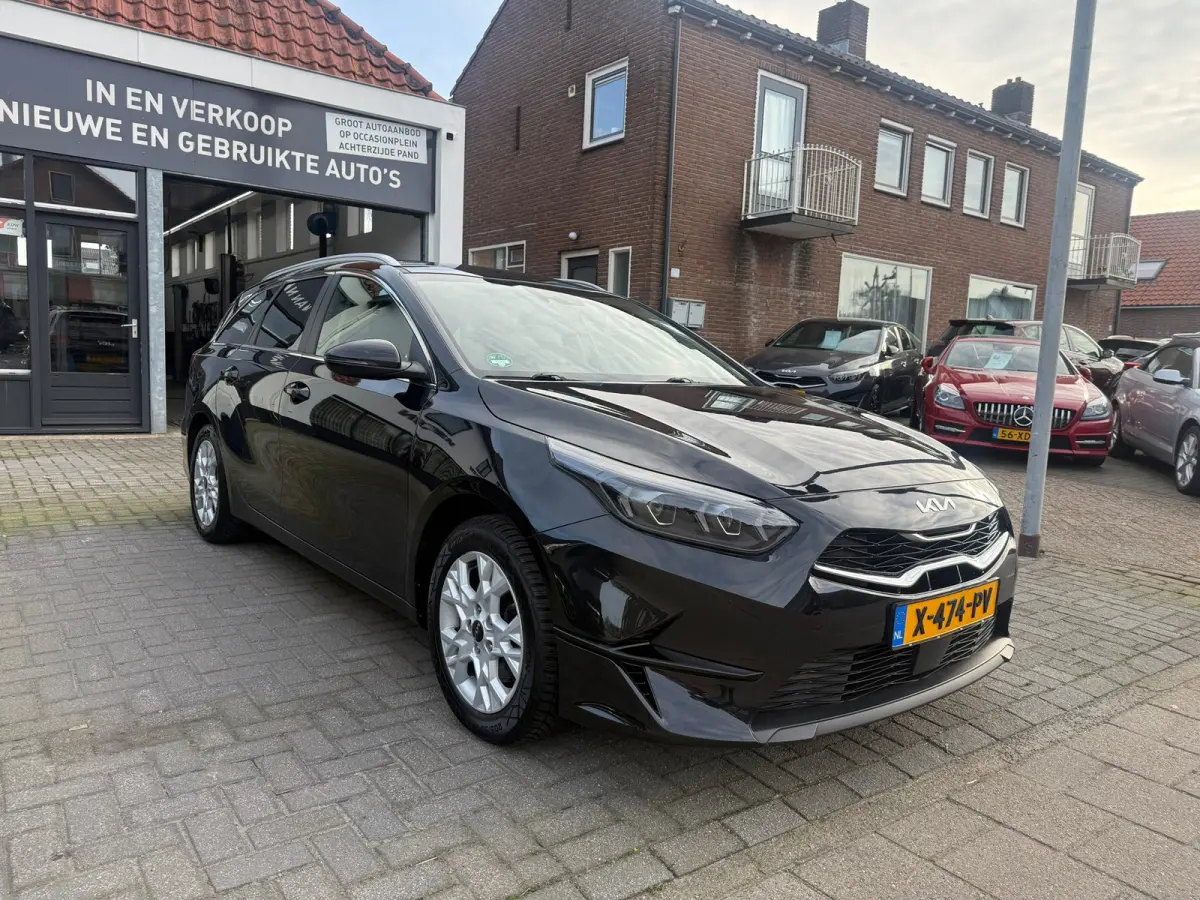 1.0 T-GDi DynamicPlusLine, Stoelverwarming,Stuurverwarming,Apple Carplay/Android,Navigatie,Trekhaak