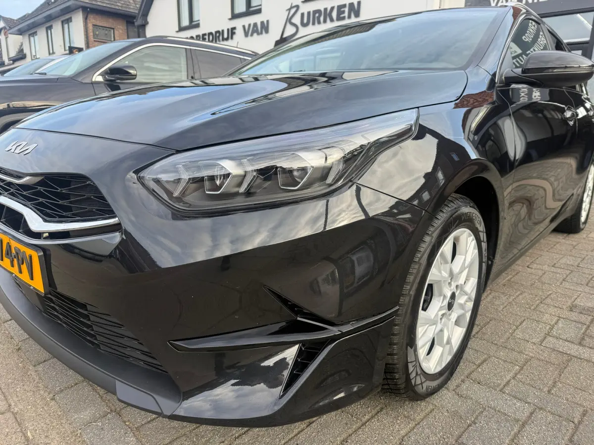 1.0 T-GDi DynamicPlusLine, Stoelverwarming,Stuurverwarming,Apple Carplay/Android,Navigatie,Trekhaak