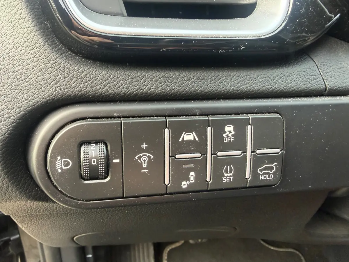 1.0 T-GDi DynamicPlusLine, Stoelverwarming,Stuurverwarming,Apple Carplay/Android,Navigatie,Trekhaak