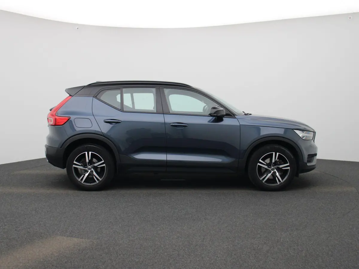 2.0 B4 AWD R-Design | Automaat | Apple Carplay/Android Auto | Achteruitrijcamera | Stoelverwarming | Parkeersensoren |