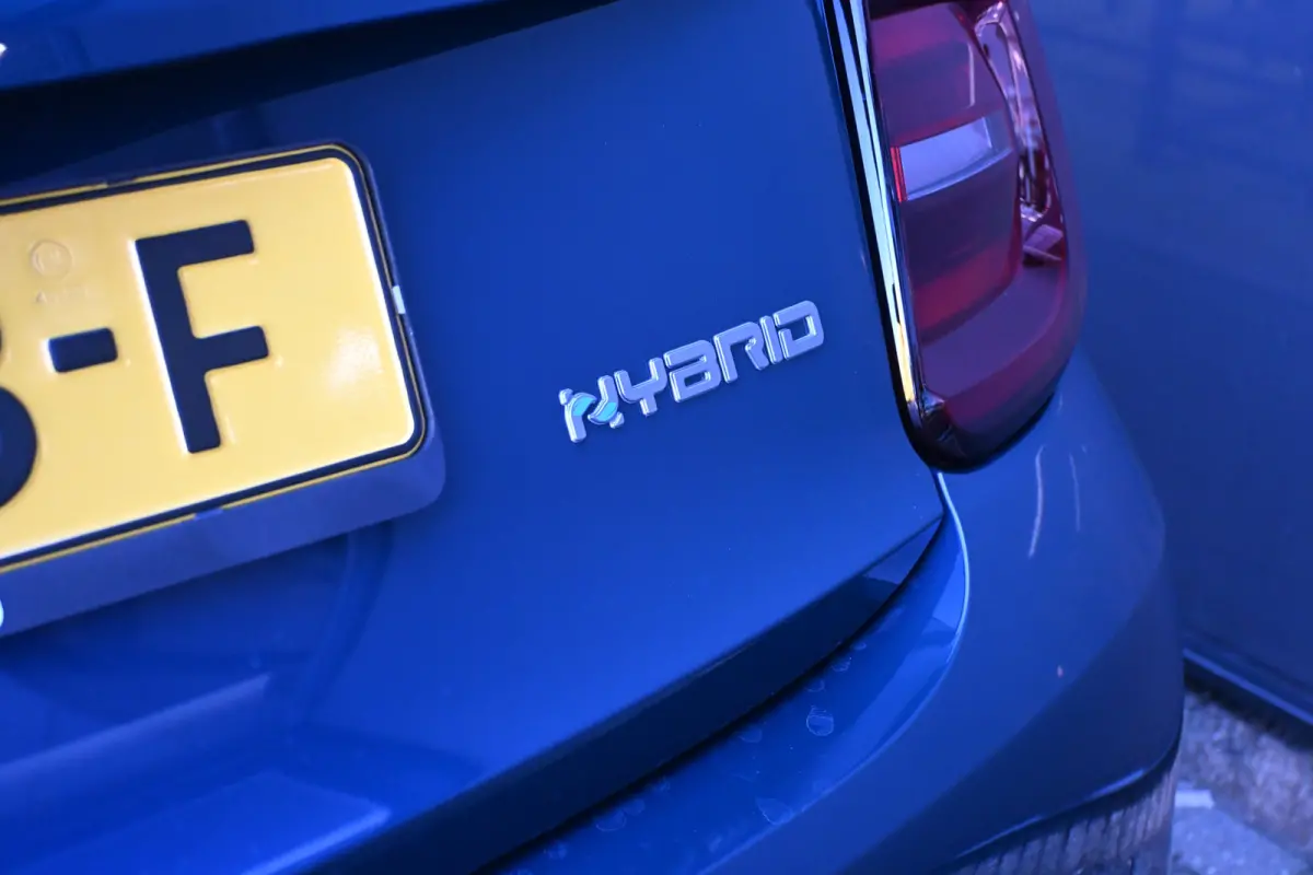 1.0 Hybrid La Prima VOORRAAD-ACTIE! 8 Jaar Garantie! | Panoramadak | JBL | Vol-Leder | Stoelverwarming | Parkeersensoren | !!