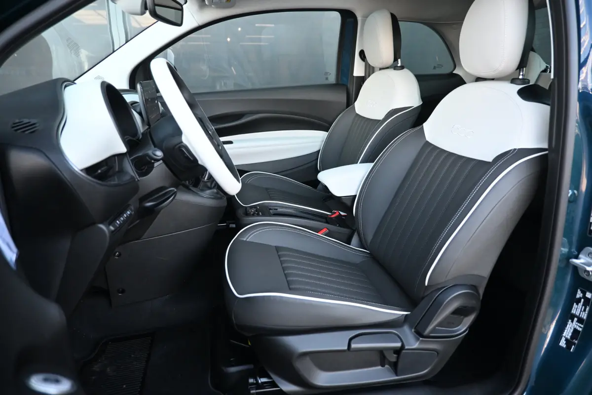 1.0 Hybrid La Prima VOORRAAD-ACTIE! 8 Jaar Garantie! | Panoramadak | JBL | Vol-Leder | Stoelverwarming | Parkeersensoren | !!