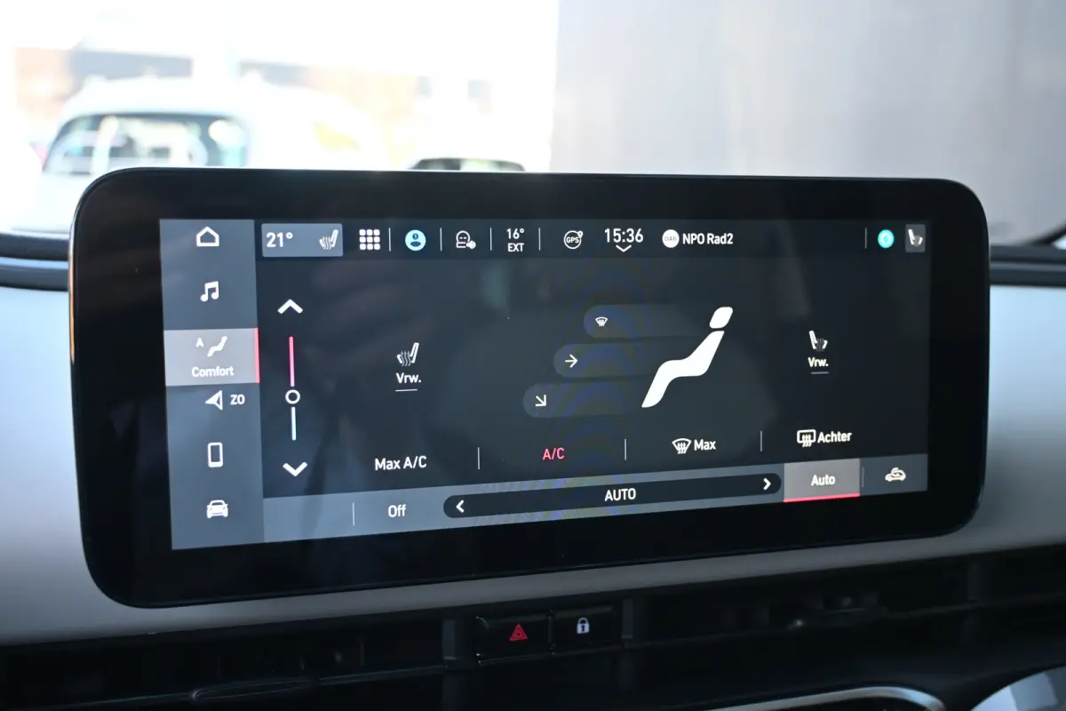 1.0 Hybrid La Prima VOORRAAD-ACTIE! 8 Jaar Garantie! | Panoramadak | JBL | Vol-Leder | Stoelverwarming | Parkeersensoren | !!
