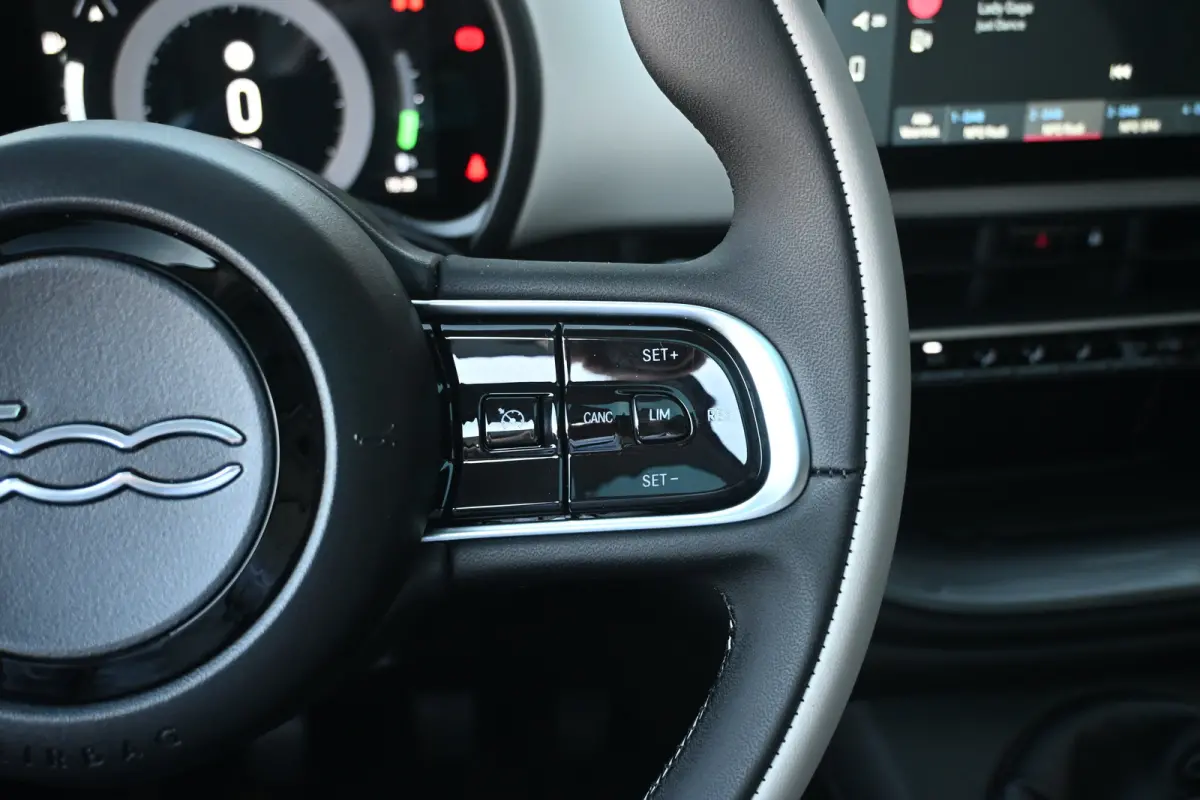 1.0 Hybrid La Prima VOORRAAD-ACTIE! 8 Jaar Garantie! | Panoramadak | JBL | Vol-Leder | Stoelverwarming | Parkeersensoren | !!