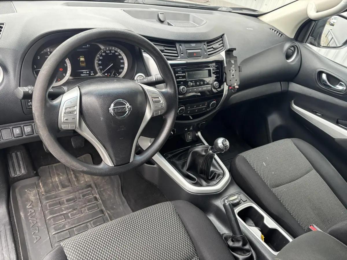2.3 dCi Acenta DoubleCab Veth*5PERS*A/C*CRUISE*4WD
