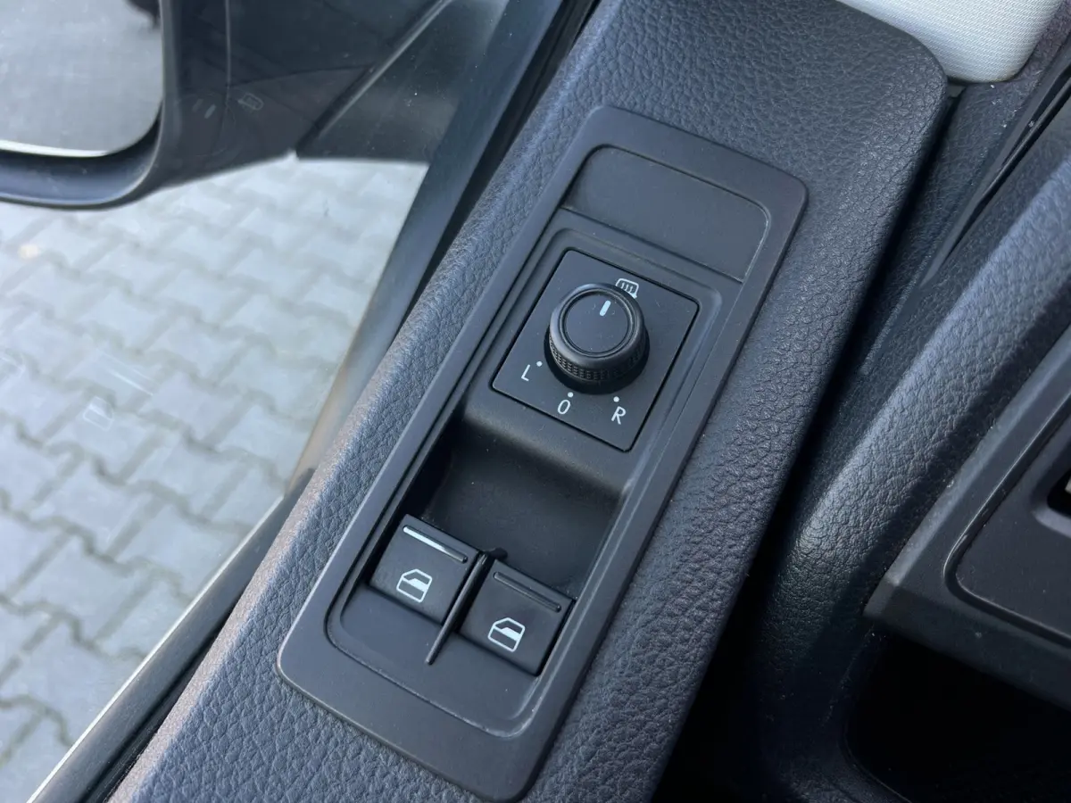 2.0TDI L2H1 AUT.|Carplay|PDC|Marge auto