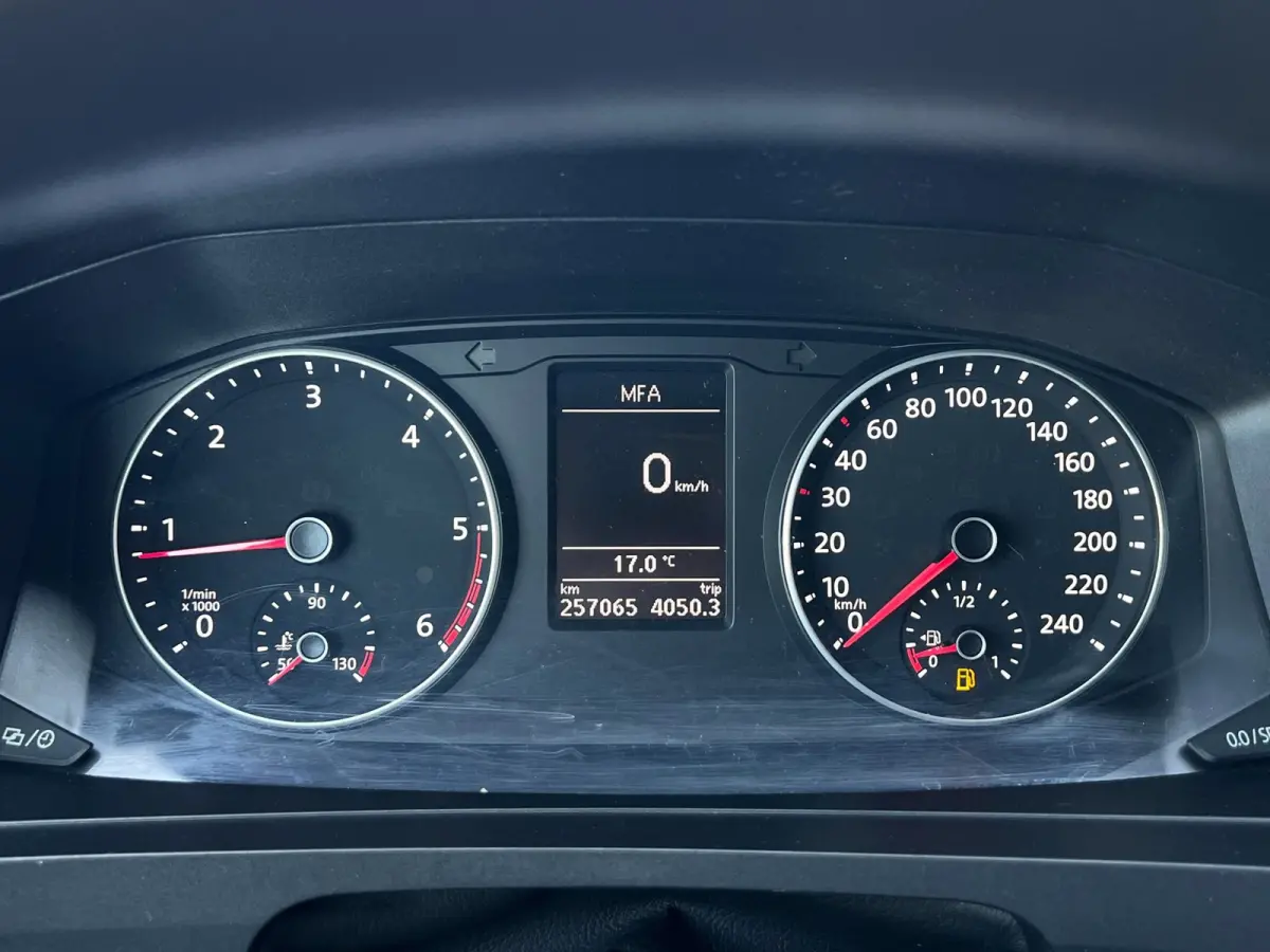 2.0TDI L2H1 AUT.|Carplay|PDC|Marge auto
