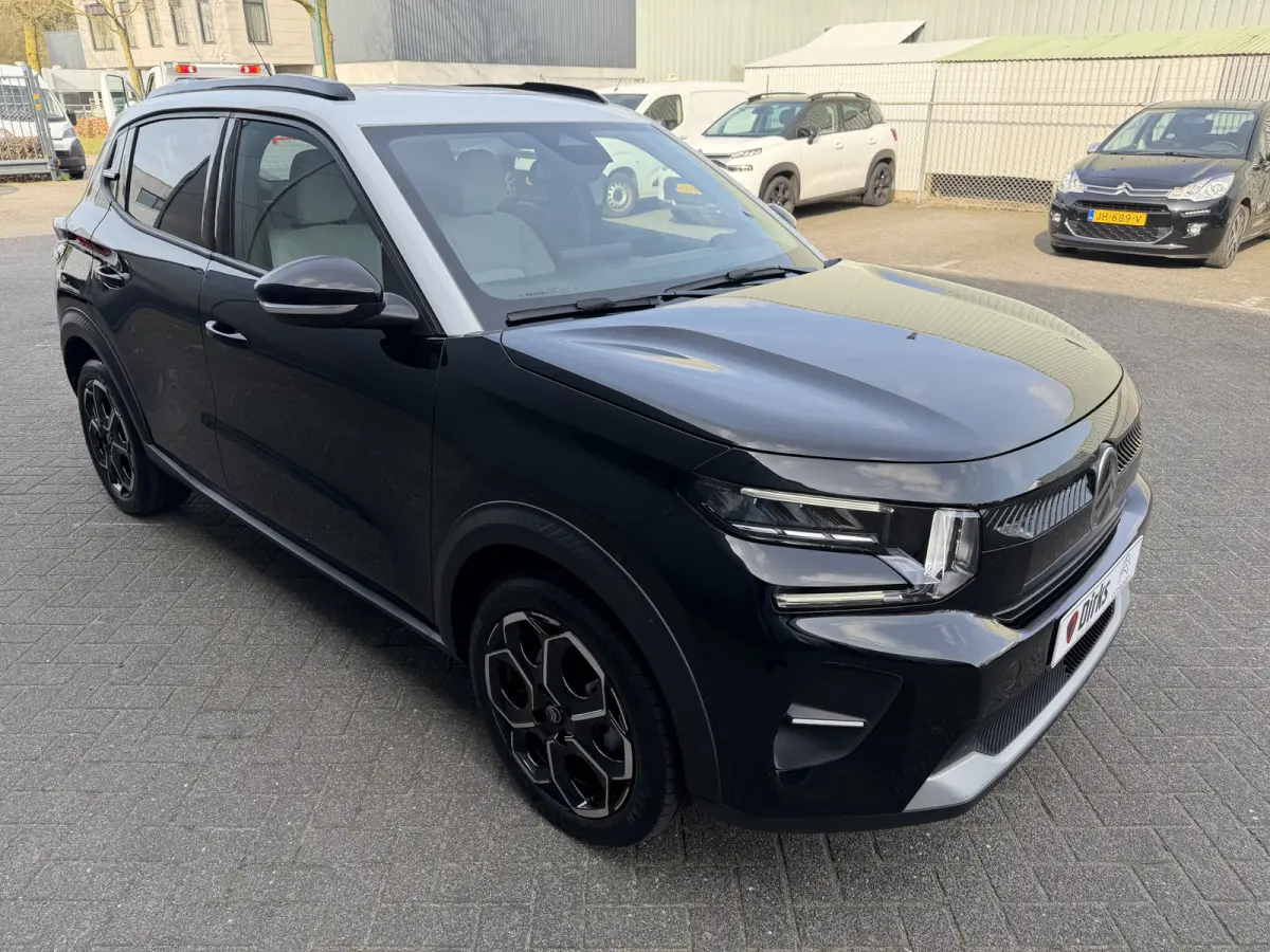 100pk Max (Camera - LED - Automatische Airco - Navigatie - Parkeersensoren - Draadloos laden - Apple Carplay)