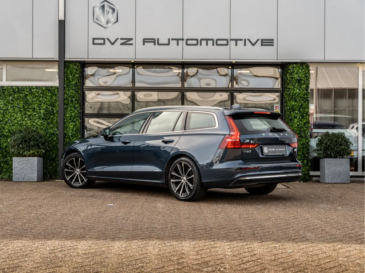 2.0 T6 Plug-in hybrid AWD Core Bright | LED | Trekhaak | BTW |