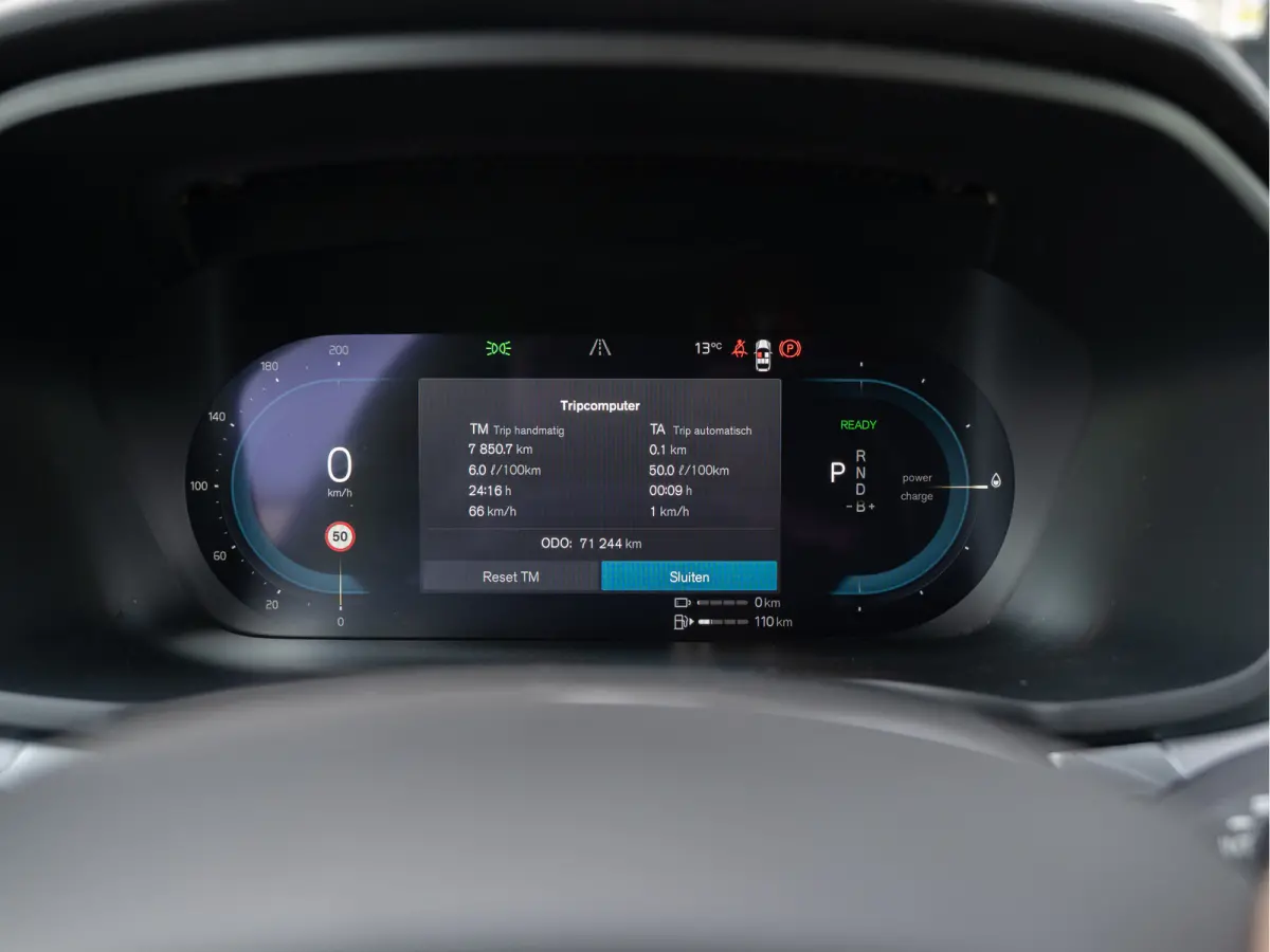 2.0 T6 Plug-in hybrid AWD Core Bright | LED | PDC | Carplay | BTW