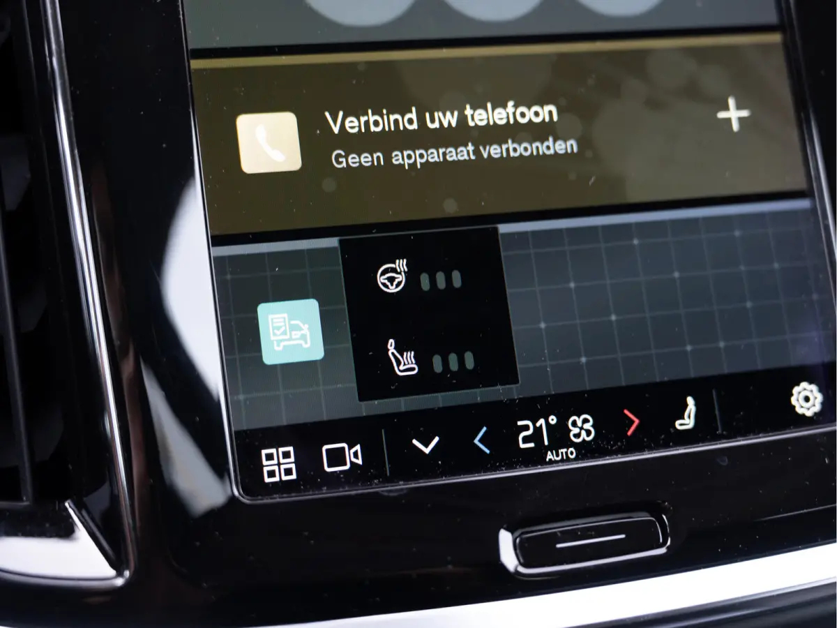 2.0 T6 Plug-in hybrid AWD Core Bright | LED | PDC | Carplay | BTW