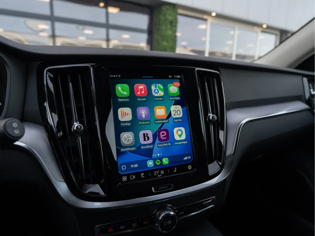 2.0 T6 Plug-in hybrid AWD Core Bright | LED | PDC | Carplay | BTW