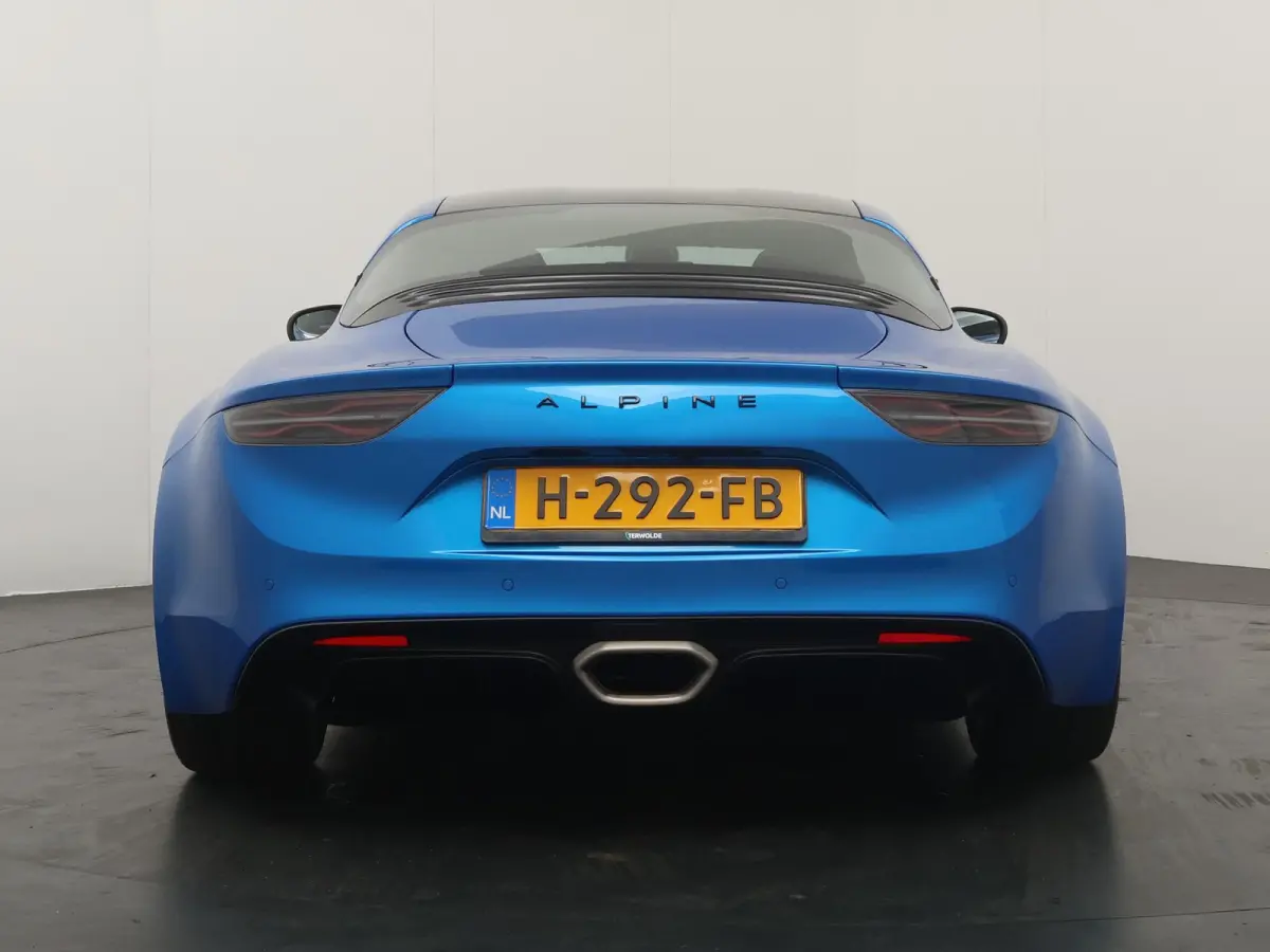 A110 S | Carbon Dak | Focal Audio | Parkeercamera |