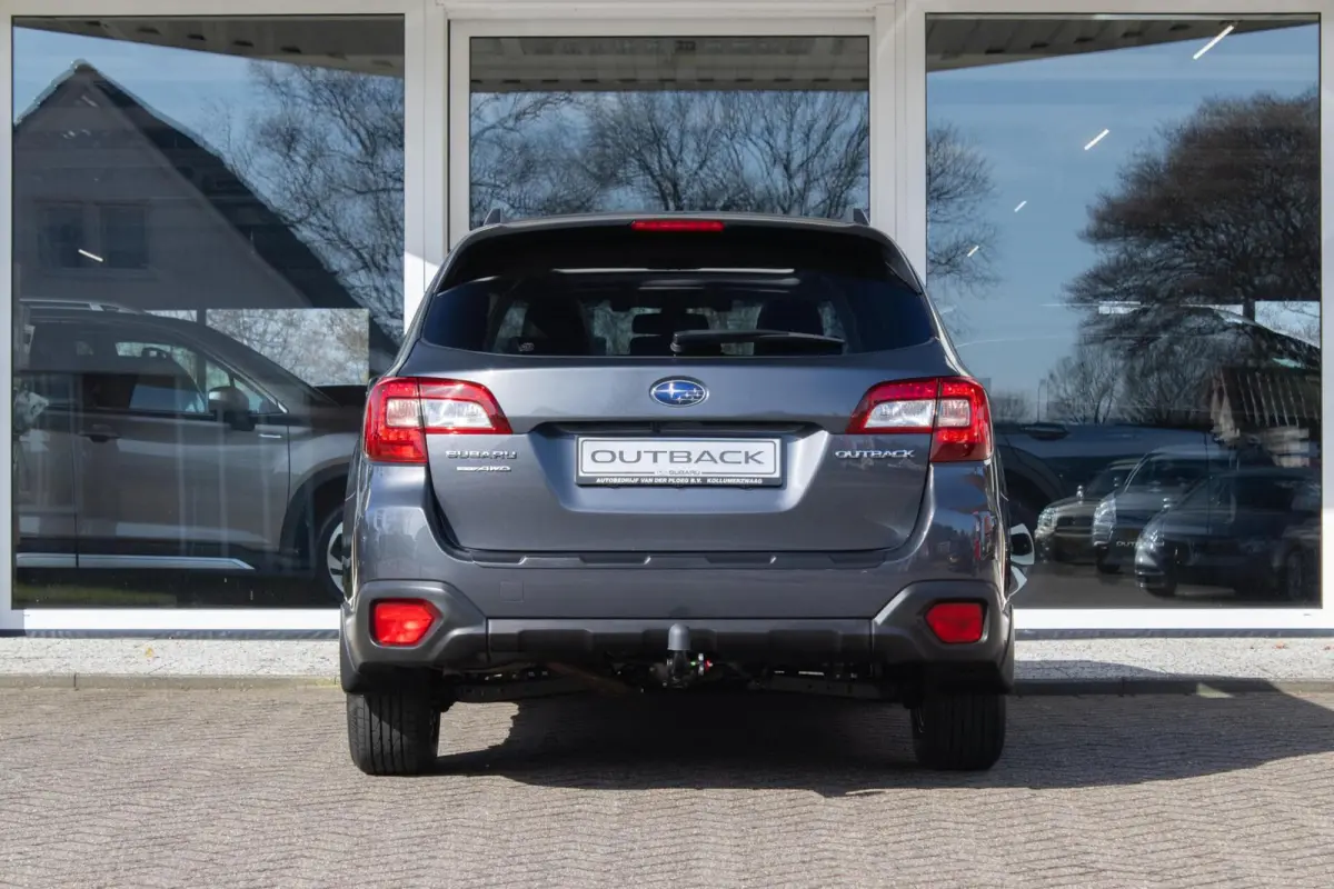 2.5i CVT Premium | Eyesight | Trekhaak | Navigatie | 1e Eigenaar |