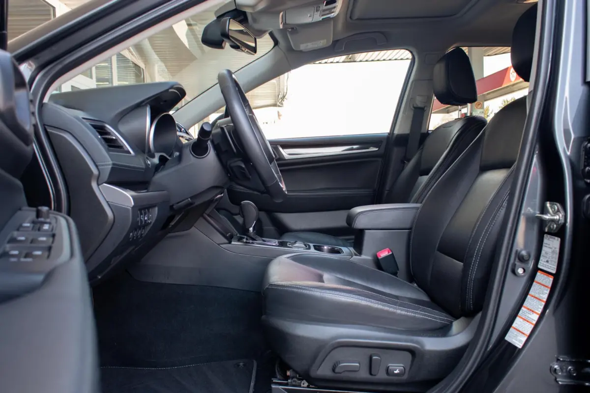 2.5i CVT Premium | Eyesight | Trekhaak | Navigatie | 1e Eigenaar |