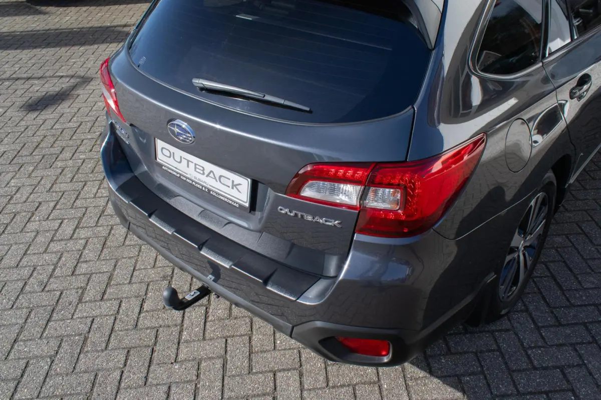 2.5i CVT Premium | Eyesight | Trekhaak | Navigatie | 1e Eigenaar |