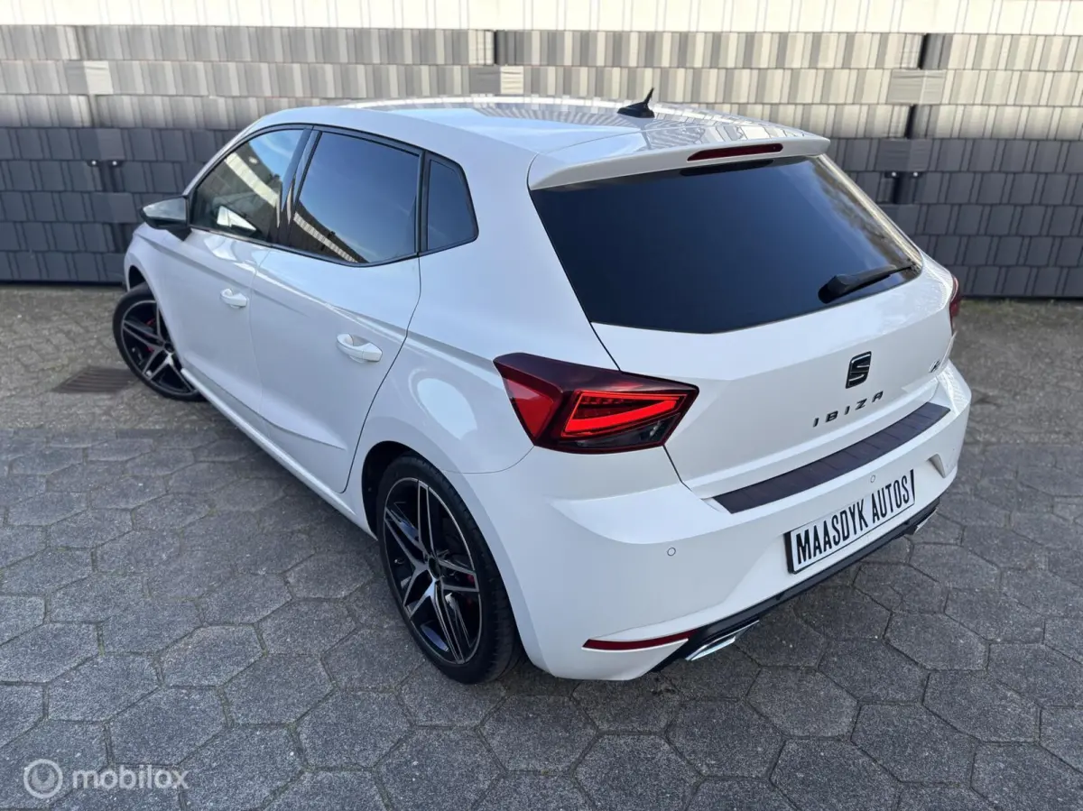 1.0 TSI FR BEATS CAMERA CARPLAY STOELVERWARMING