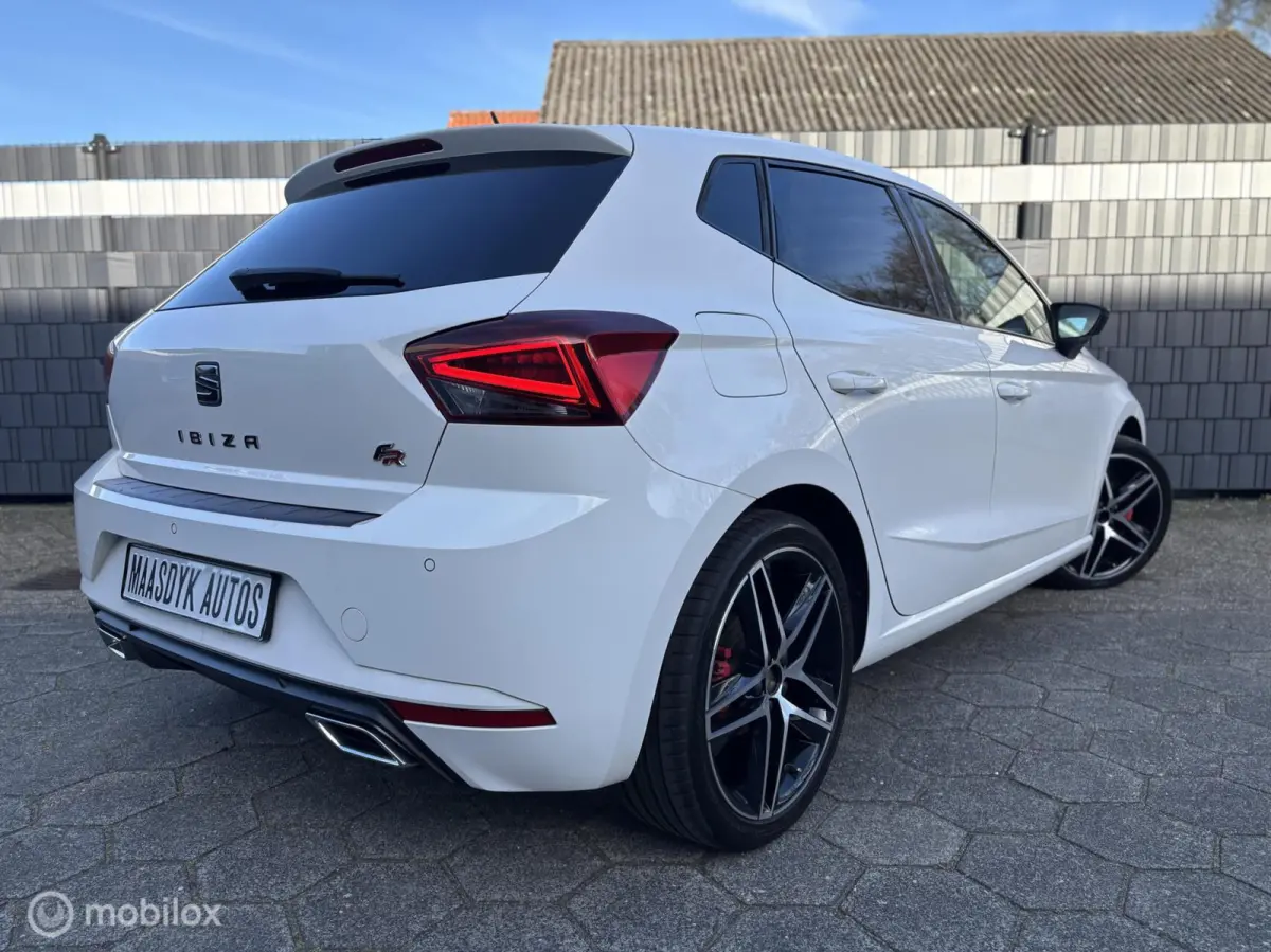 1.0 TSI FR BEATS CAMERA CARPLAY STOELVERWARMING
