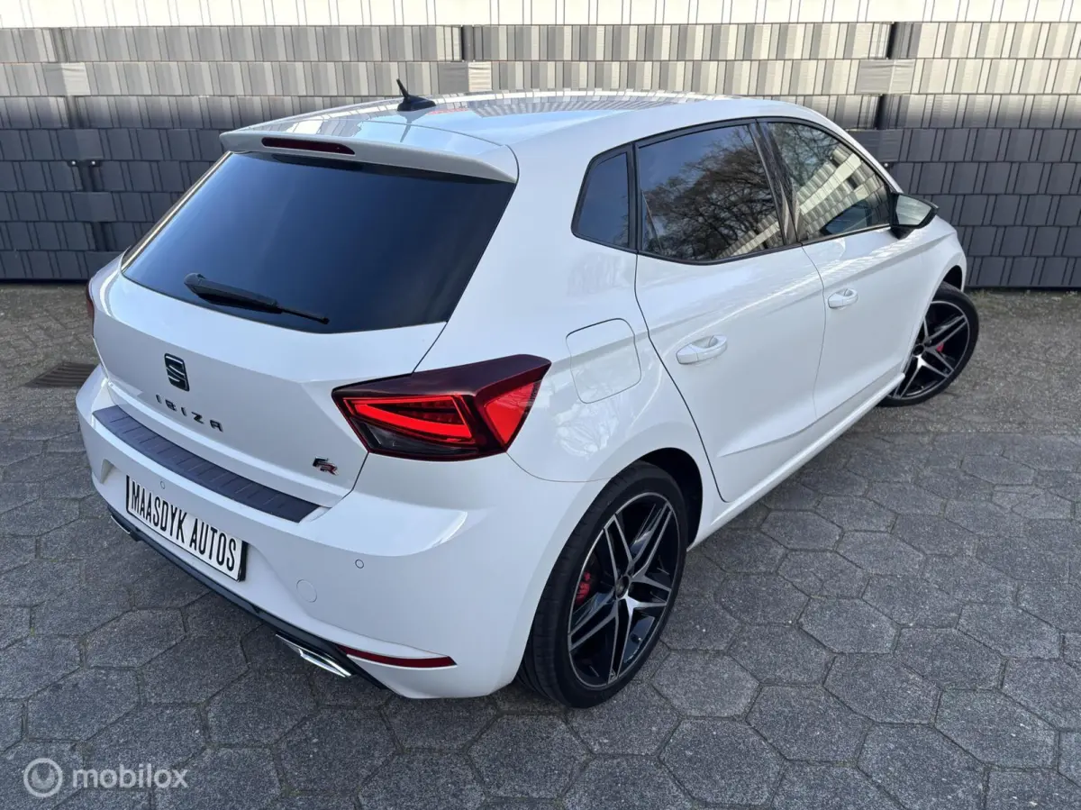 1.0 TSI FR BEATS CAMERA CARPLAY STOELVERWARMING