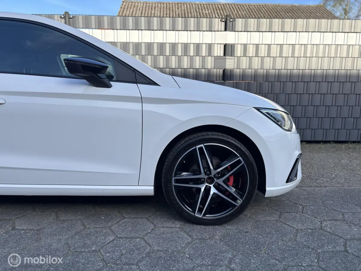 1.0 TSI FR BEATS CAMERA CARPLAY STOELVERWARMING
