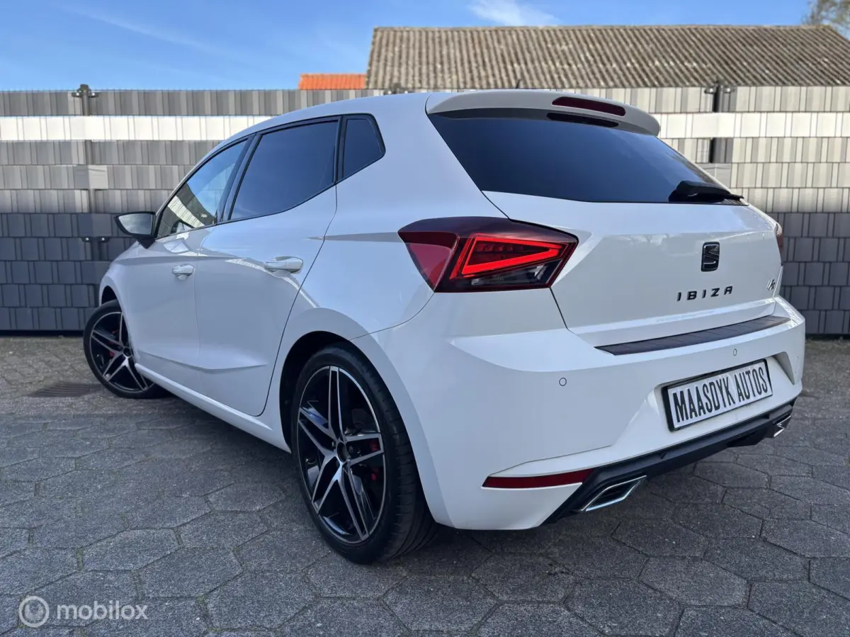 1.0 TSI FR BEATS CAMERA CARPLAY STOELVERWARMING