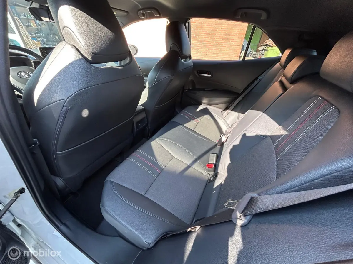 2.0 Hybrid GR-Sport|CLIMA|CARPLAY|BOVAG|